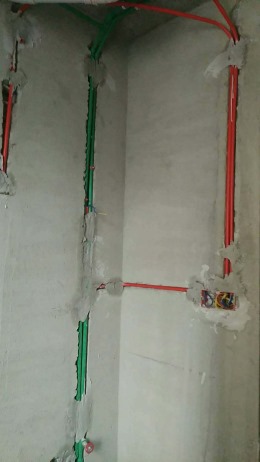 花州岚秀水电施工现场