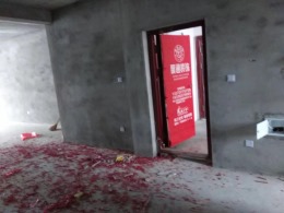 聚通装饰在唐河一号公馆装修工地